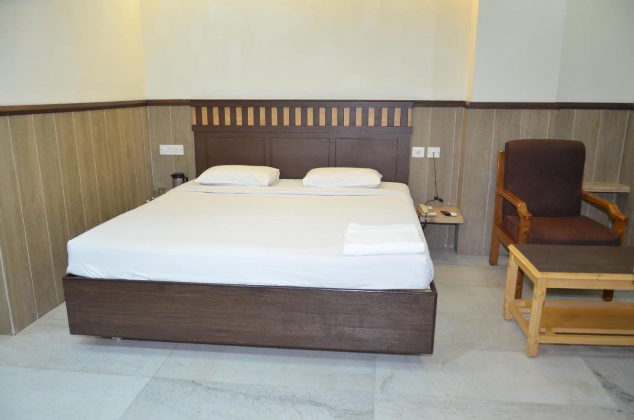Hotel Rathna Residency มทุราย ภายนอก รูปภาพ